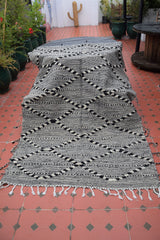 Zanafi Flat Weave - Black and White on Grey