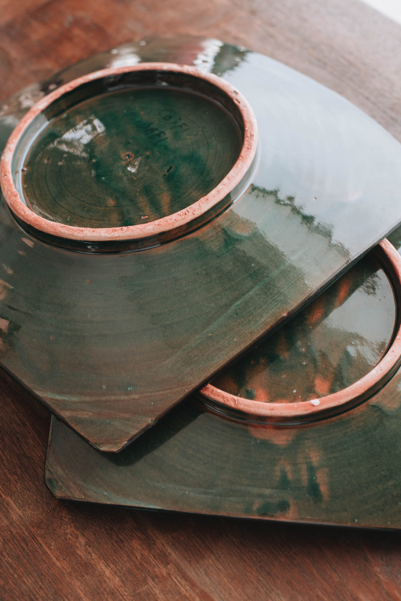 A set of two Green & Black Square Plates - Safi