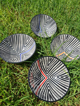 A set of for Black and White Bowls with coloured accents - Safi